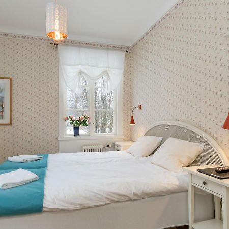 Malmgardens Vandrarhem B&B สเตรงนาส ภายนอก รูปภาพ